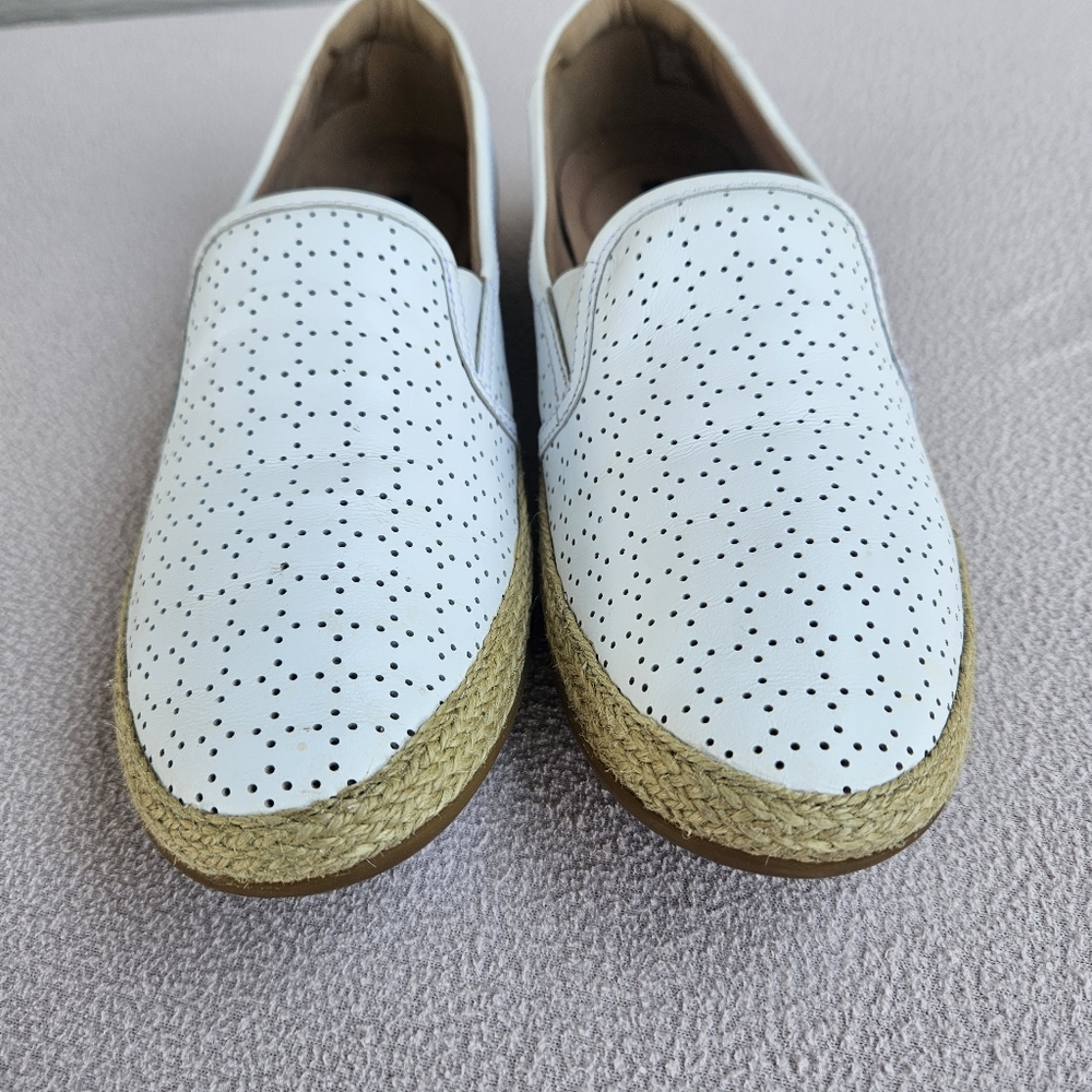 Clarks Danelly Molly Womens SZ 7 1/2 White Eyelet Espadrille Slip-On Loafer Flat - Picture 11 of 12